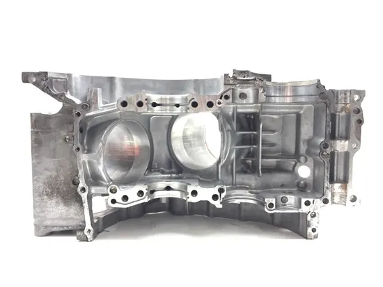 Upper Lower Center Cases Case 2004 Honda RC51 3127 x