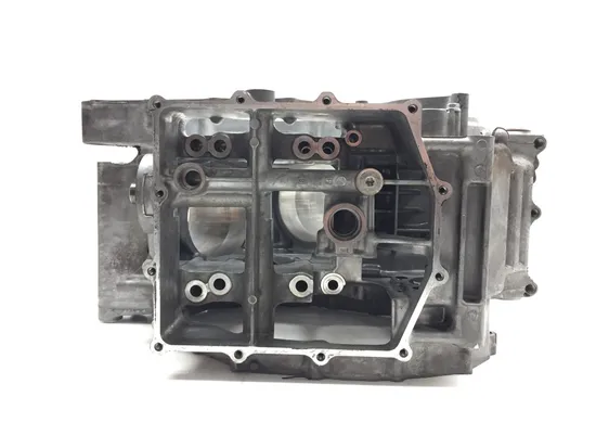 Upper Lower Center Cases Case 2004 Honda RC51 3127 x