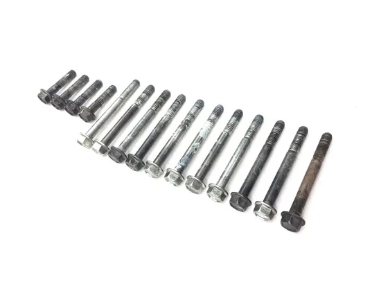 Engine Left Right Center Case Bolts 2005 Harley Sportster 1200 XL1200C 3167