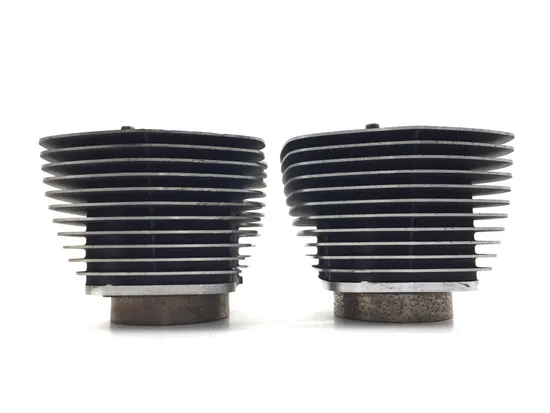 Front Rear Cylinder Jugs w Pistons 1999 Harley-Davidson Road King FLHR 3161 x 5