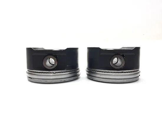 Front Rear Cylinder Jugs w Pistons 1999 Harley-Davidson Road King FLHR 3161 x 2