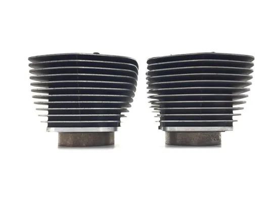 Front Rear Cylinder Jugs w Pistons 1999 Harley-Davidson Road King FLHR 3161 x 7