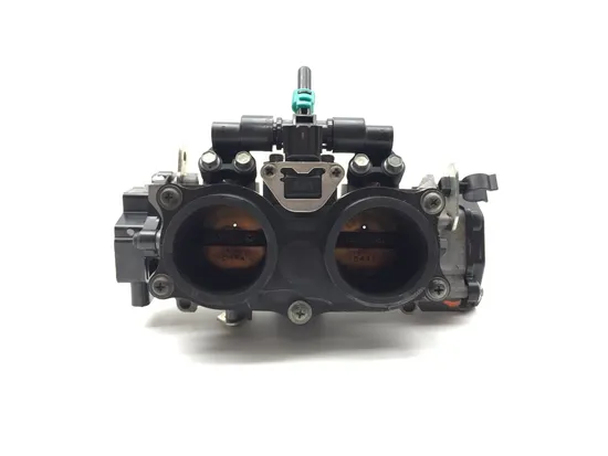 Engine Intake Throttle Body 2016 Honda Pioneer 1000-5 SXS1000M5 Deluxe 3171 x