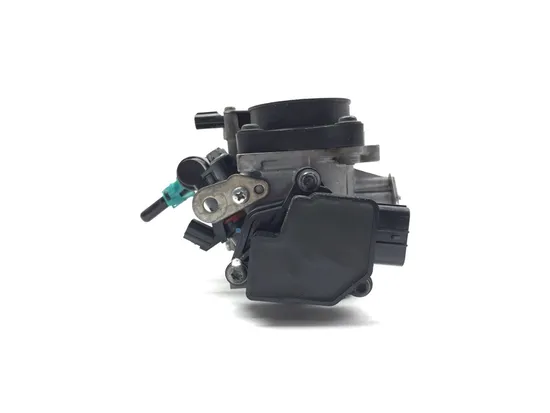 Engine Intake Throttle Body 2016 Honda Pioneer 1000-5 SXS1000M5 Deluxe 3171 x