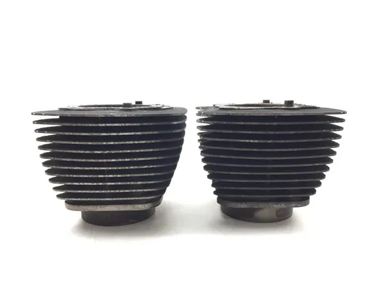 Front Rear Cylinder Jugs w Pistons 2006 Harley Road King EFI FLHRI 3170 x