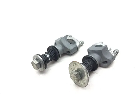 Handle Bar Mount Clamps 2006 Harley-Davidson Road King EFI FLHRI 3170