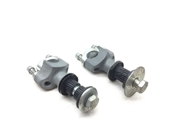 Handle Bar Mount Clamps 2006 Harley-Davidson Road King EFI FLHRI 3170