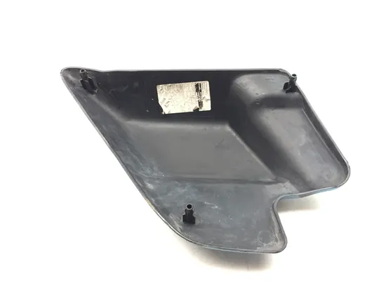 Right Side Cover 2006 Harley-Davidson Road King EFI FLHRI 3170 x