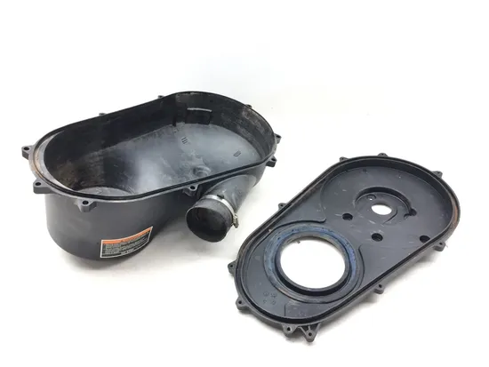 Engine Clutch Cover 2006 Polaris Sportsman 800 Twin EFI 3180 x 3