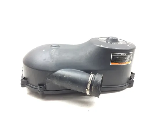 Engine Clutch Cover 2006 Polaris Sportsman 800 Twin EFI 3180 x 2