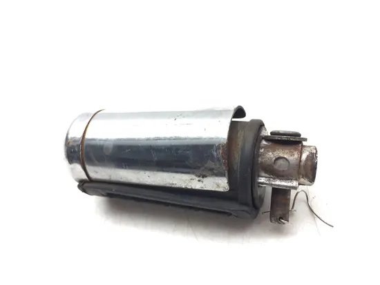 Left Right Set Passenger Peg Bracket 1997 Honda Shadow 1100 VT1100C2 3119 x