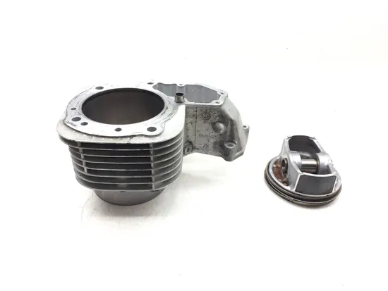 Engine Cylinder Jug W Piston Left 2007 BMW R1200GS 3149