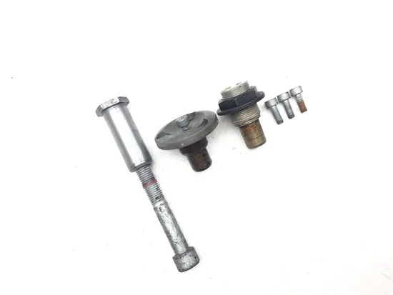 Swing Arm Swingarm Bolt 2007 BMW R1200GS 3149