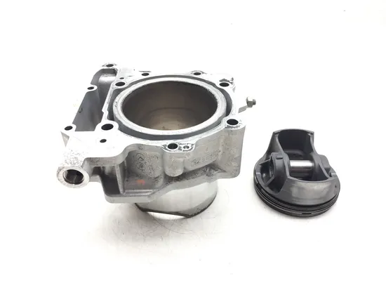 Engine Cylinder Jug W Piston Front 2012 Can-Am Spyder RT SM5 Audio 3118