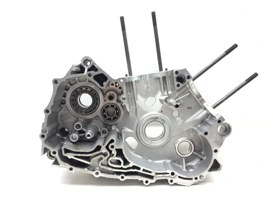 Engine Left Right Center Cases 2012 Can-Am Spyder RT SM5 Audio Convenience 3118