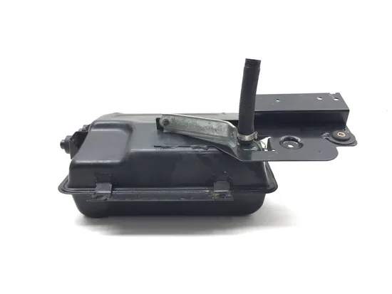 Engine Oil Tank 2012 Can-Am Spyder RT SM5 Audio Convenience 3118