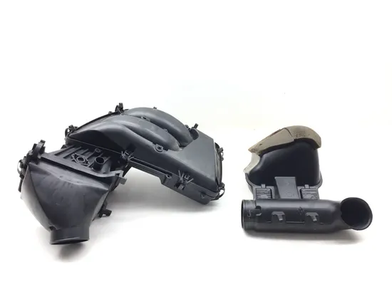 Air Box With Lid 2012 Can-Am Spyder RT SM5 Audio Convenience 3118