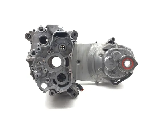 Engine Left Right Center Cases 2011 Suzuki Burgman 400 AN400A ABS 3120 x