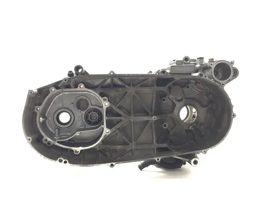 Engine Left Right Center Cases 2011 Suzuki Burgman 400 AN400A ABS 3120 x