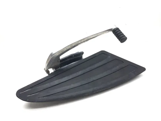 Right Floorboard With Brake Pedal 2013 Victory Cross Roads Classic 3163 x