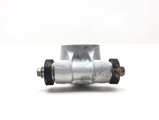 Left Driver Rear Wheel Spindle Knuckle 2005 Suzuki King Quad 700 LTA700X 3179