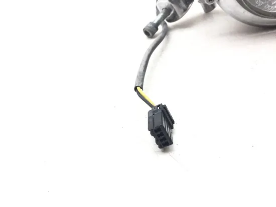 Headlight Front Headlamp 2004 Harley Sportster 1200 Custom XL1200C 3187 x