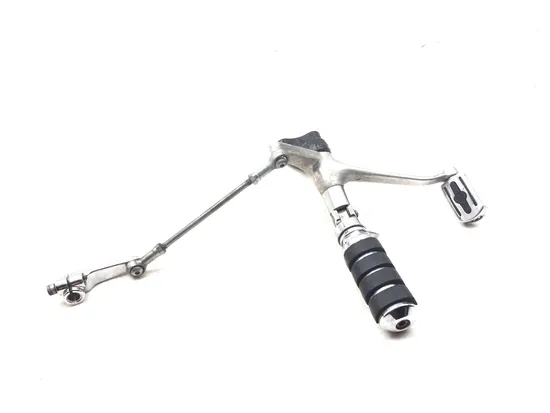 Left Forward Control 2004 Harley-Davidson Sportster 1200 Custom XL1200C 3187 x