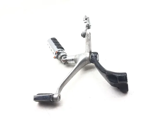 Left Forward Control 2004 Harley-Davidson Sportster 1200 Custom XL1200C 3187 x