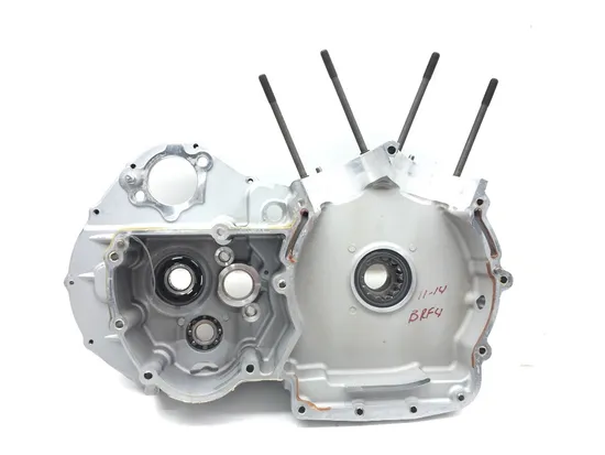 Engine Left Right Center Cases 2004 Harley Sportster 883 Custom XL883C 3191 x