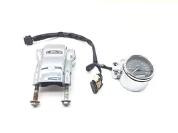 Speedometer Gauge w Mount 2004 Harley-Davidson Sportster 883 Custom XL883C 3191