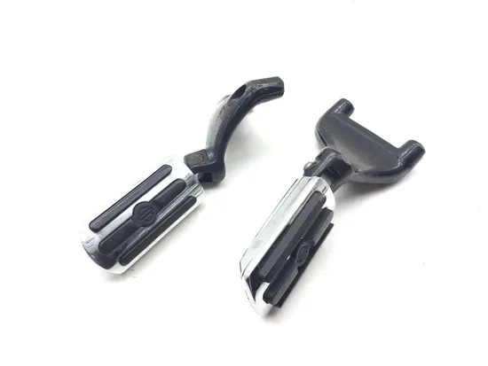 Left Right Set Passenger Peg Bracket 2004 Harley Sportster 883 Custom 3191 x