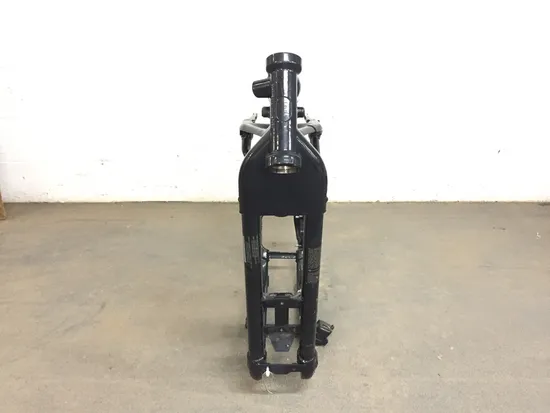 Main Frame Chassis 2004 Harley-Davidson Sportster 883 Custom XL883C 3191