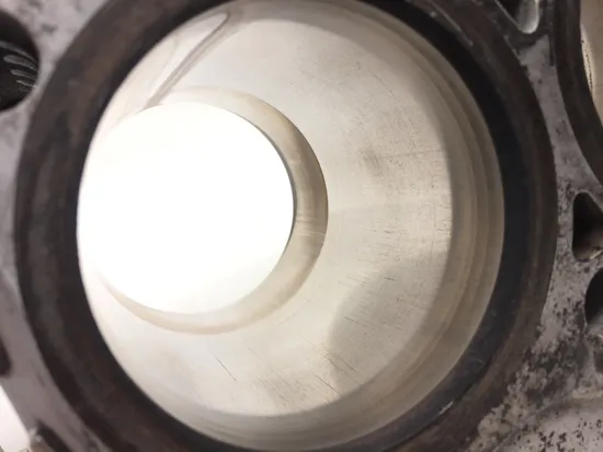 Engine Cylinder Jug W Piston 1981 Kawasaki KZ1100A Shaft 3195 x