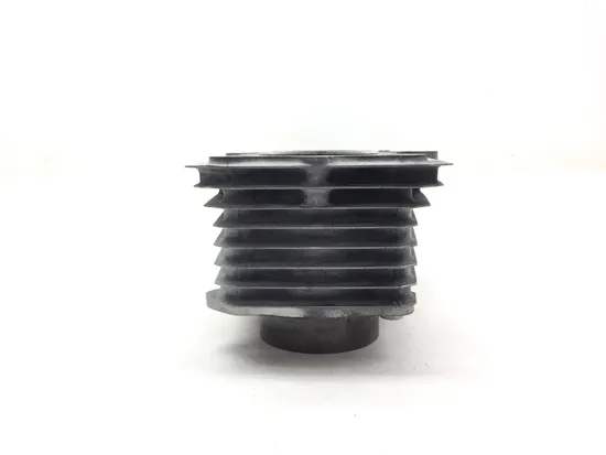 Engine Cylinder Jug W Piston 1981 Kawasaki KZ1100A Shaft 3195 x