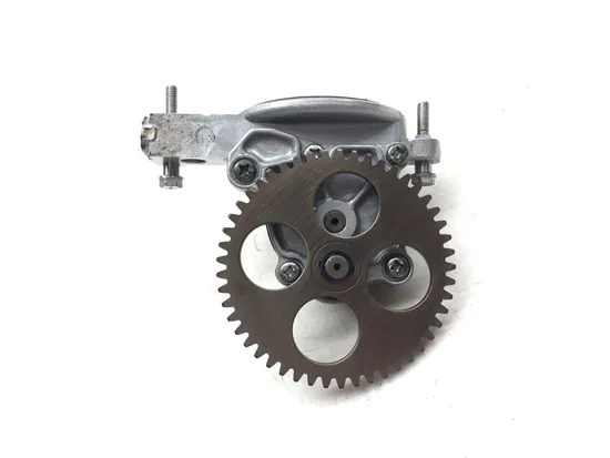 Engine Oil Pump Assembly 1981 Kawasaki KZ1100A Shaft 3195