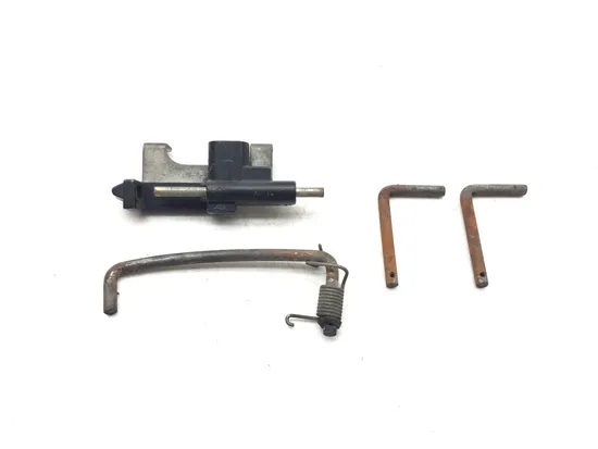 Rear Seat Trunk Latch 1981 Kawasaki KZ1100A Shaft 3195