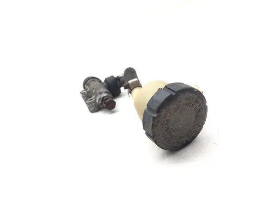 Rear Brake Master Cylinder 1981 Kawasaki KZ1100A Shaft 3195 x