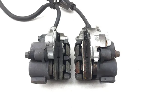 Left Right Front Brake Calipers Pads Set 1985 Honda Interceptor VF1000R 3197