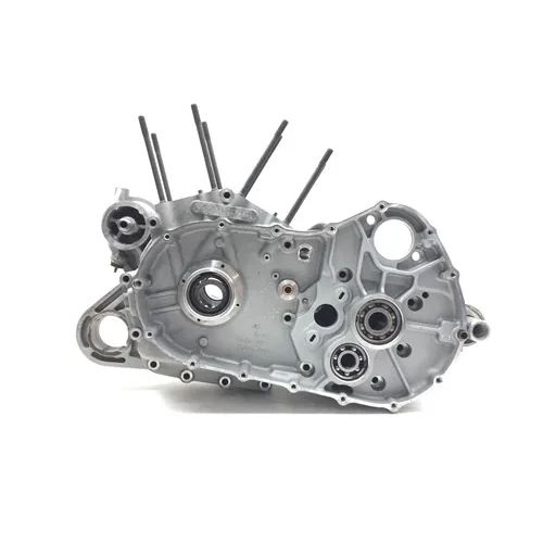Engine Left Right Center Cases 2018 Harley Sportster 883 Super Low XL883L 3201 5