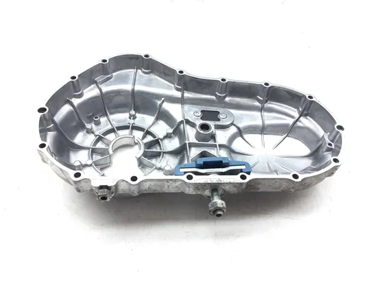 Engine Outer Clutch Cover 2018 Harley Sportster 883 Super Low XL883L 3201 x