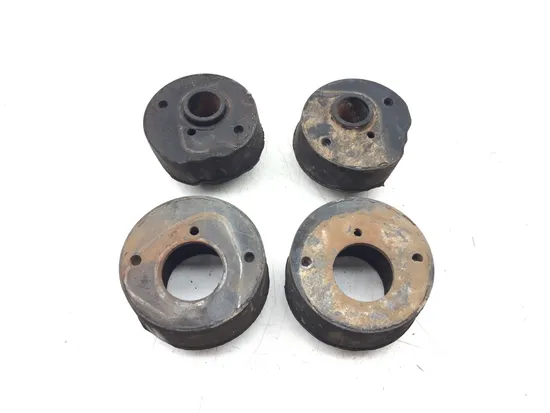 Engine Motor Mounts 2018 Harley-Davidson Sportster 883 Super Low XL883L 3201