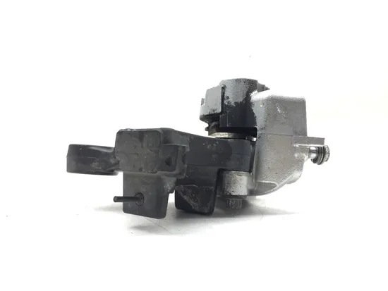 Rear Brake Caliper W Stay 2018 Harley Sportster 883 Super Low XL883L 3201