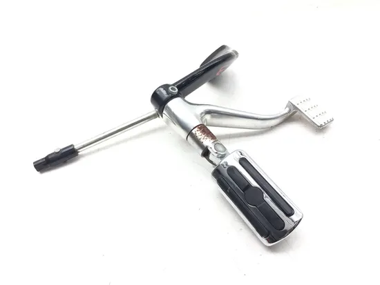 Right Mid Control 2018 Harley-Davidson Sportster 883 Super Low XL883L 3201 x