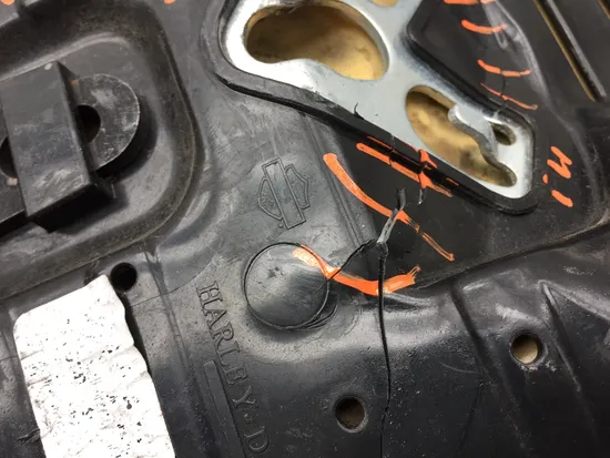 Seat 2018 Harley-Davidson Sportster 883 Super Low XL883L 3201 x