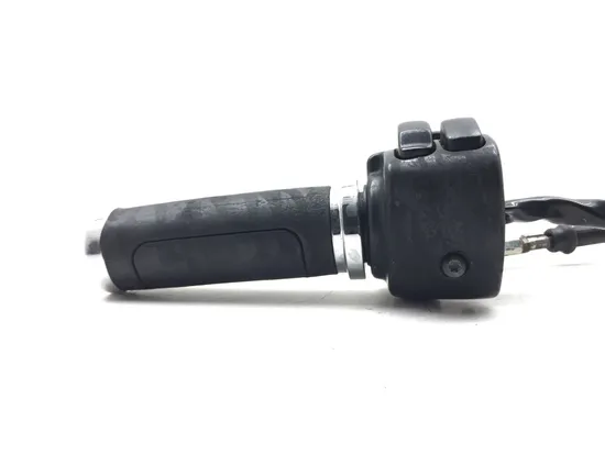 Right Control Switch 2004 Harley-Davidson Electra Glide EFI FLHTI 3199 x 9