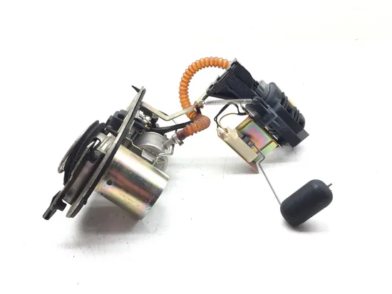 Gas Fuel Tank Pump 2004 Harley-Davidson Electra Glide EFI FLHTI 3199