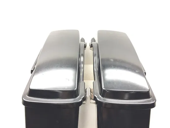 Saddlebags 2004 Harley-Davidson Electra Glide EFI FLHTI 3199 x