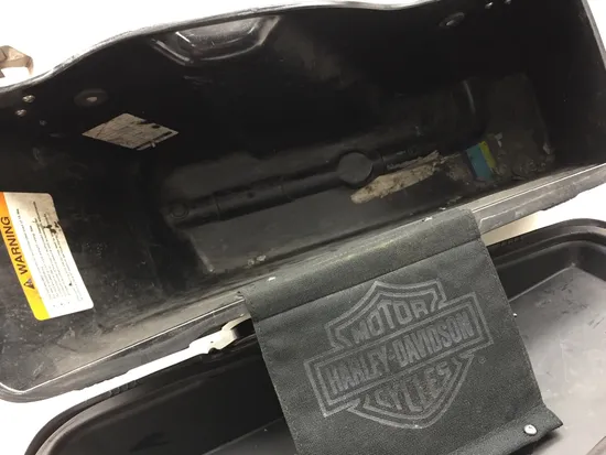 Saddlebags 2004 Harley-Davidson Electra Glide EFI FLHTI 3199 x