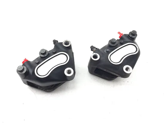 Left Right Front Brake Calipers Pads Set 2004 Harley Electra Glide FLHTI 3199 1