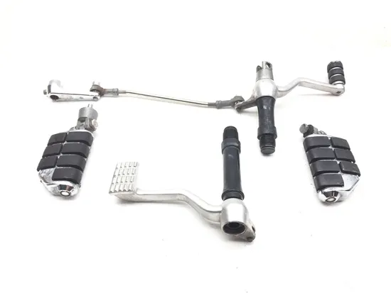 Left Right Forward Controls 2001 Harley Sportster 1200 Custom XLH1200C 3207 x